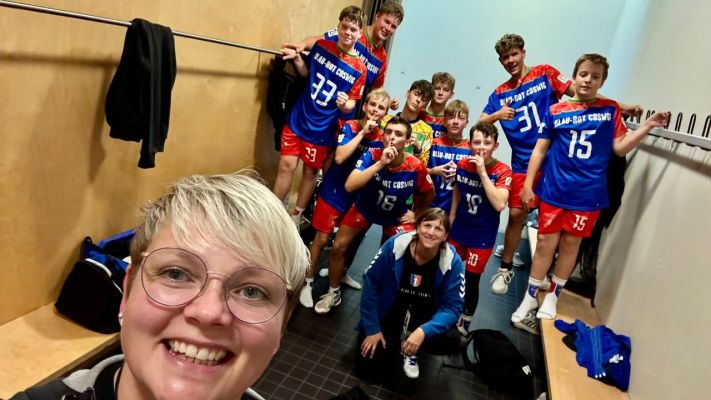 💙❤️ AUSWÄRTSSIEG! 😎 Unsere MJC gewinnt 17:46 gegen den HSG Wolfen 2000 e.V. ll 💪🏻💙❤️