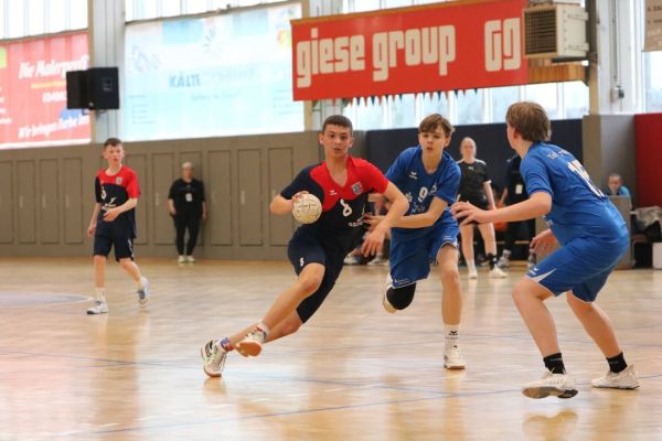 💙❤️ Hier kommen die Bilder zum Spiel unserer MJC gegen den TuS 1947 Radis 
Fotos von Marie 💙❤️
