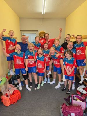💙❤️HEIMSIEG! 🥳 Unsere WJE gewinnt 31:7 gegen den SV Grün-Weiß Wittenberg-Piesteritz Abt. Handball 
Sehr stark Mädels 💪🏻💙❤️