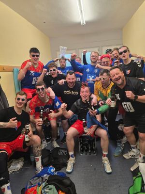 💙❤️ HEIMSIEG! 😎 😎
Unsere Männer I gewinnt souverän mit 44:20 gegen den SG Spergau Handball II 💪🏻💙❤️