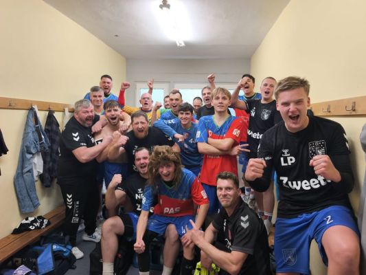 💙❤️HEIMSIEG! 😎 Unsere Zweete gewinnt 39:28 gegen den HSG Wolfen 2000 e.V. ll
Stark Männer 💪🏻💙❤️
