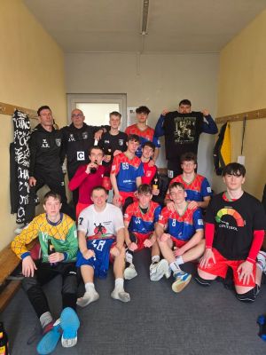 💙❤️ HEIMSIEG! 😎 Unsere MJB gewinnt 37:35 gegen den SV Grün-Weiß Wittenberg-Piesteritz Abt. Handball 
Schöne Sache Jungs 💪🏻💙❤️