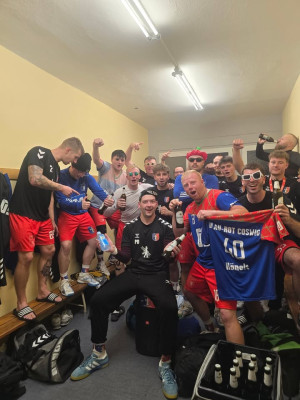 💙❤️ HEIMSIEG! 🥳 Unsere Männer I gewinnt das DERBY 32:29 gegen den HBC Wittenberg 
Schöne Sache Männer 💪🏻😎💙❤️