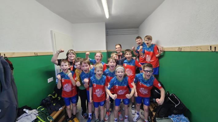 💙❤️ AUSWÄRTSSIEG!🥳 Unsere gemischte E-Jugend gewinnt 36:22 gegen den HG 85 Köthen 😎💙❤️