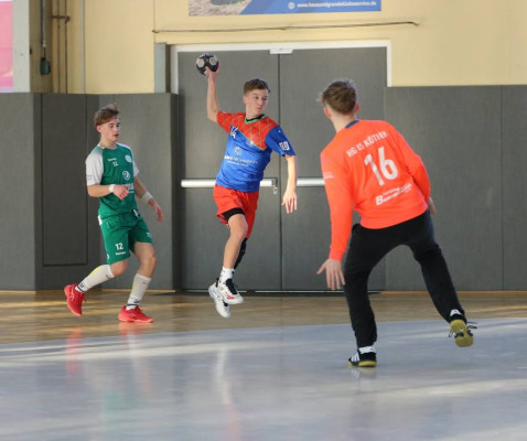 💙❤️ UNENTSCHIEDEN! 🫣
Unsere MJB spielte heute gegen den HG 85 Köthen 34:34 unentschieden. Damit nehmen beide Mannschaften jeweils einen Punkt mit. 🤾‍♂️
Fotos von Marie 💙❤️