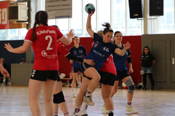 💙❤️ Unsere Frauen verlieren das Heimspiel (20:26) gegen den TV "Frisch auf" Holzdorf 
Fotos von Marie 💙❤️