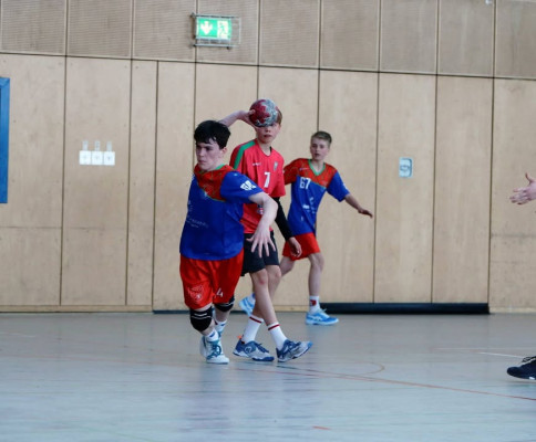 💙❤️ Auswärtsniederlage für unsere MJC (40:29) gegen den BSV 93 Magdeburg-Olvenstedt 
Schade Jungs, Kopf hoch! 
Fotos von Marie 💙❤️