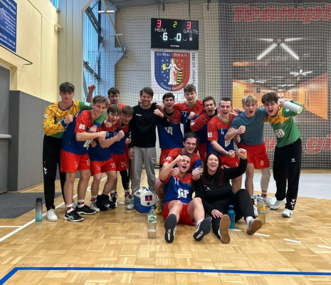 💙❤️ HEIMSIEG! 😎 Unsere MJA gewinnt 33:32 gegen den @SV Irxleben 1919 e.V. 💙❤️