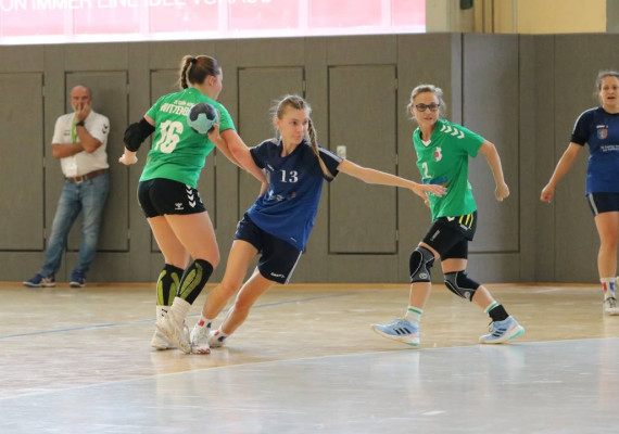 💙❤️ Hier kommen die Bilder zum Spiel unserer Frauen gegen den SV Grün-Weiß Wittenberg-Piesteritz Abt. Handball 
Fotos von Marie 💙❤️